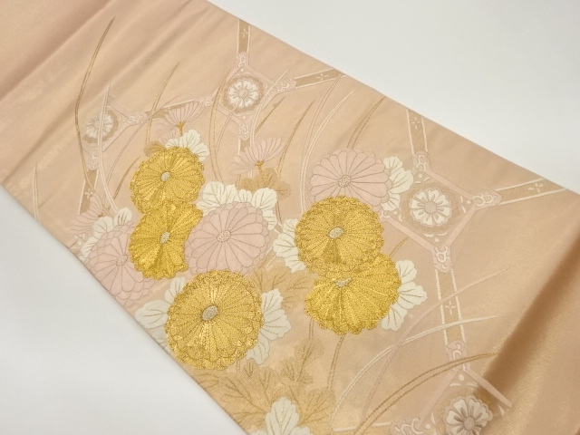 金駒刺繍菊・芝に蜀江模様袋帯